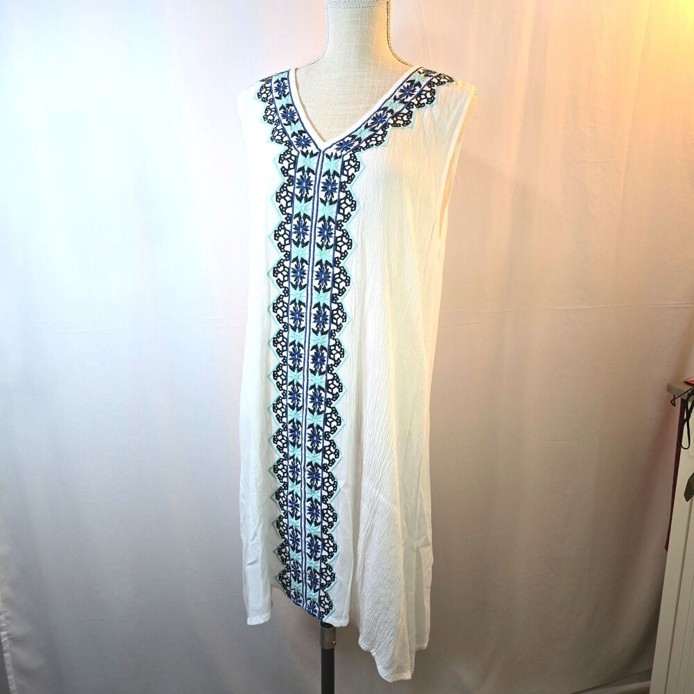 Cute Options Dress Cover-up Size Medium Rayon White w Blue Embroidered Design